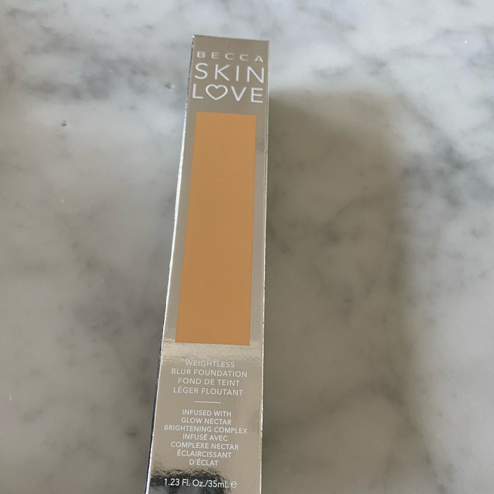 Brand New, Becca Cosmetics skin love weightless blue foundation